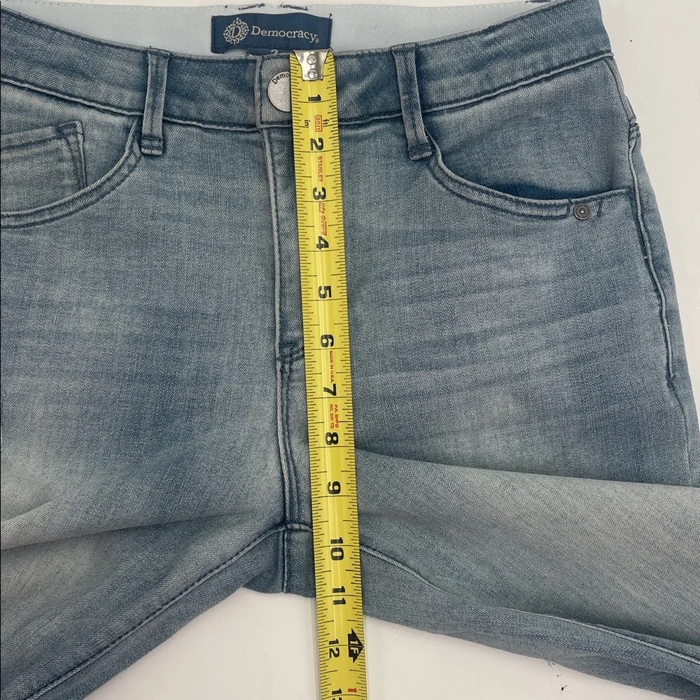 Democracy “Ab”solution Wide Leg Jeans Size 2 Light Wash - Picture 7 of 9